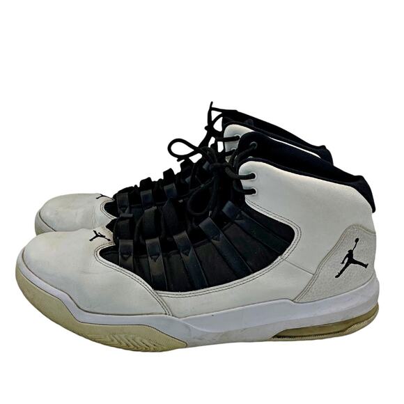Nike Air Jordan Max Aura, White/Black-Black  AQ9084-100 Sneaker main image 7
